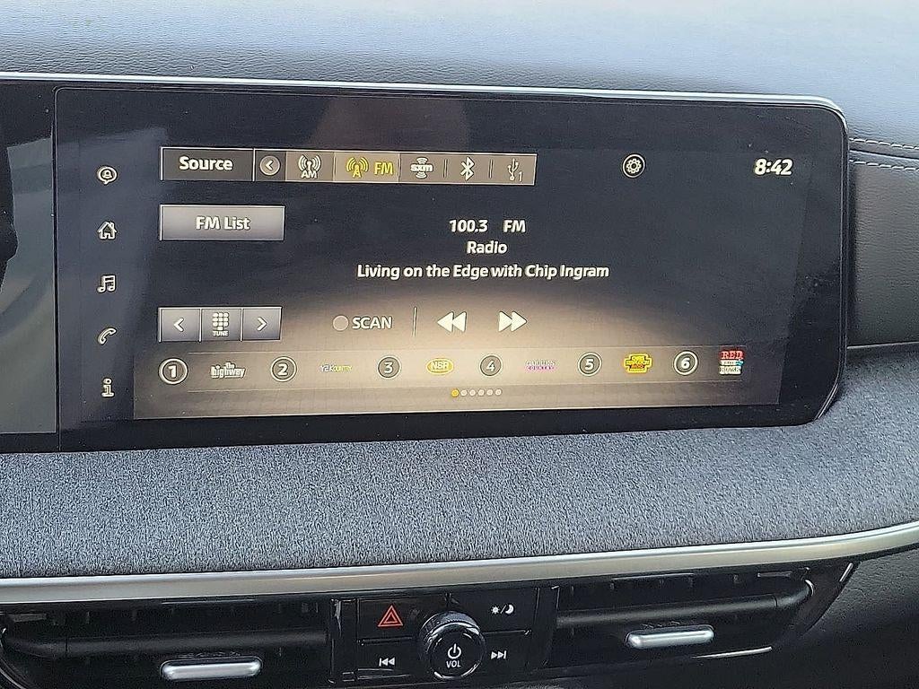 2025 Nissan Kicks SV FWD