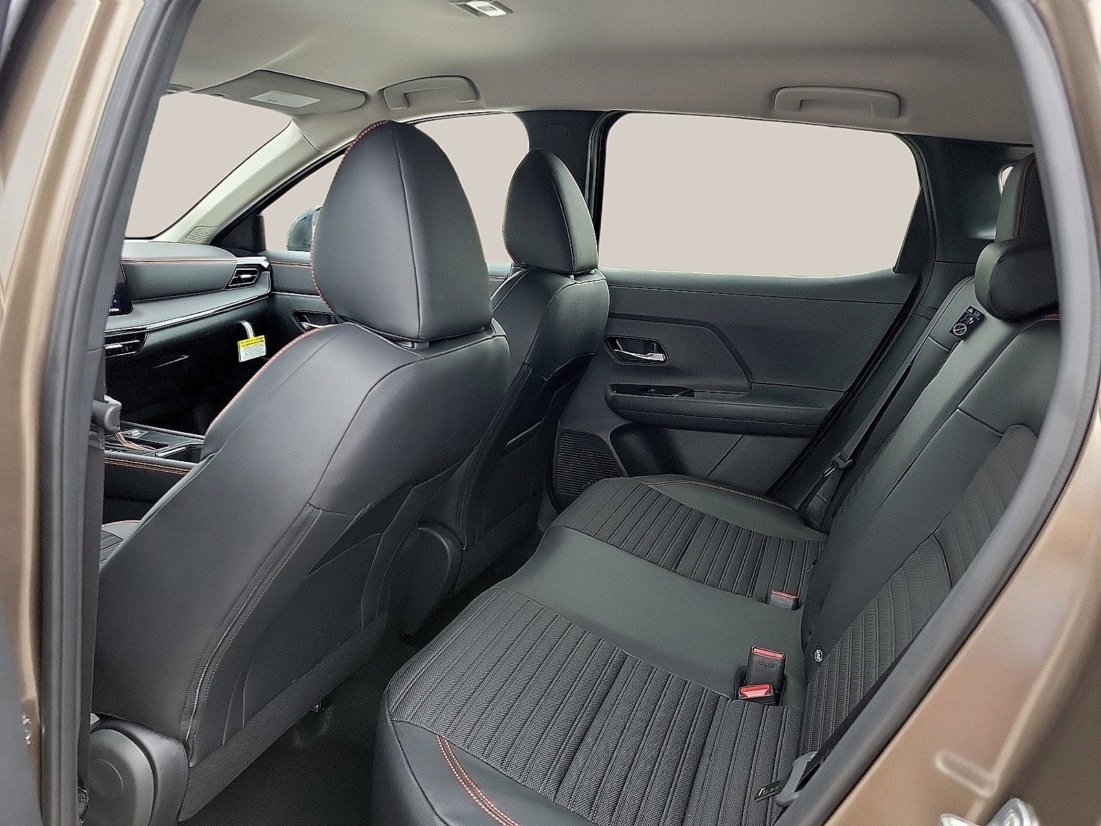 2027 Nissan Kicks SV AWD