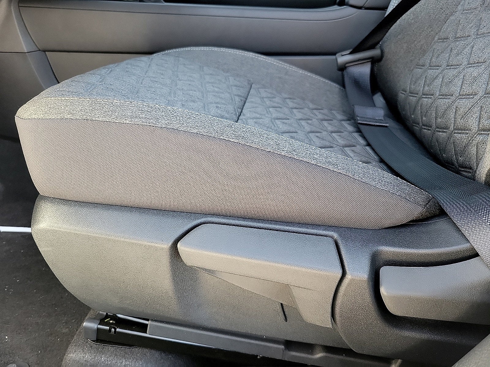 2027 Nissan Kicks SV AWD
