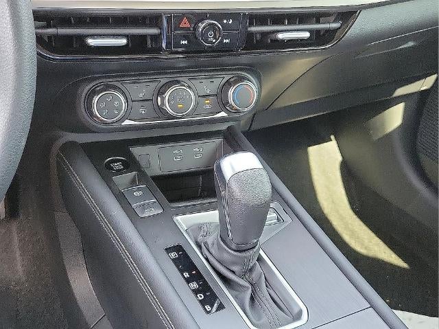 2025 Nissan Kicks SV AWD