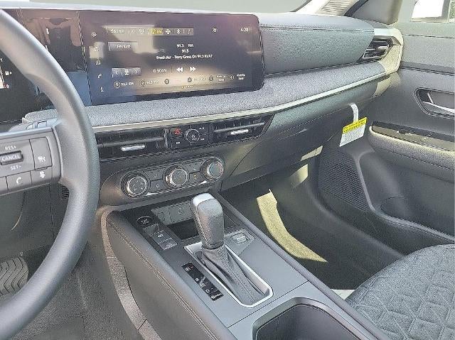 2025 Nissan Kicks SV AWD