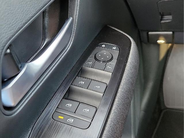 2026 Nissan Kicks SV FWD