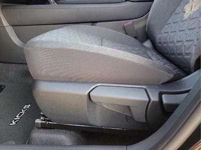 2026 Nissan Kicks SV FWD