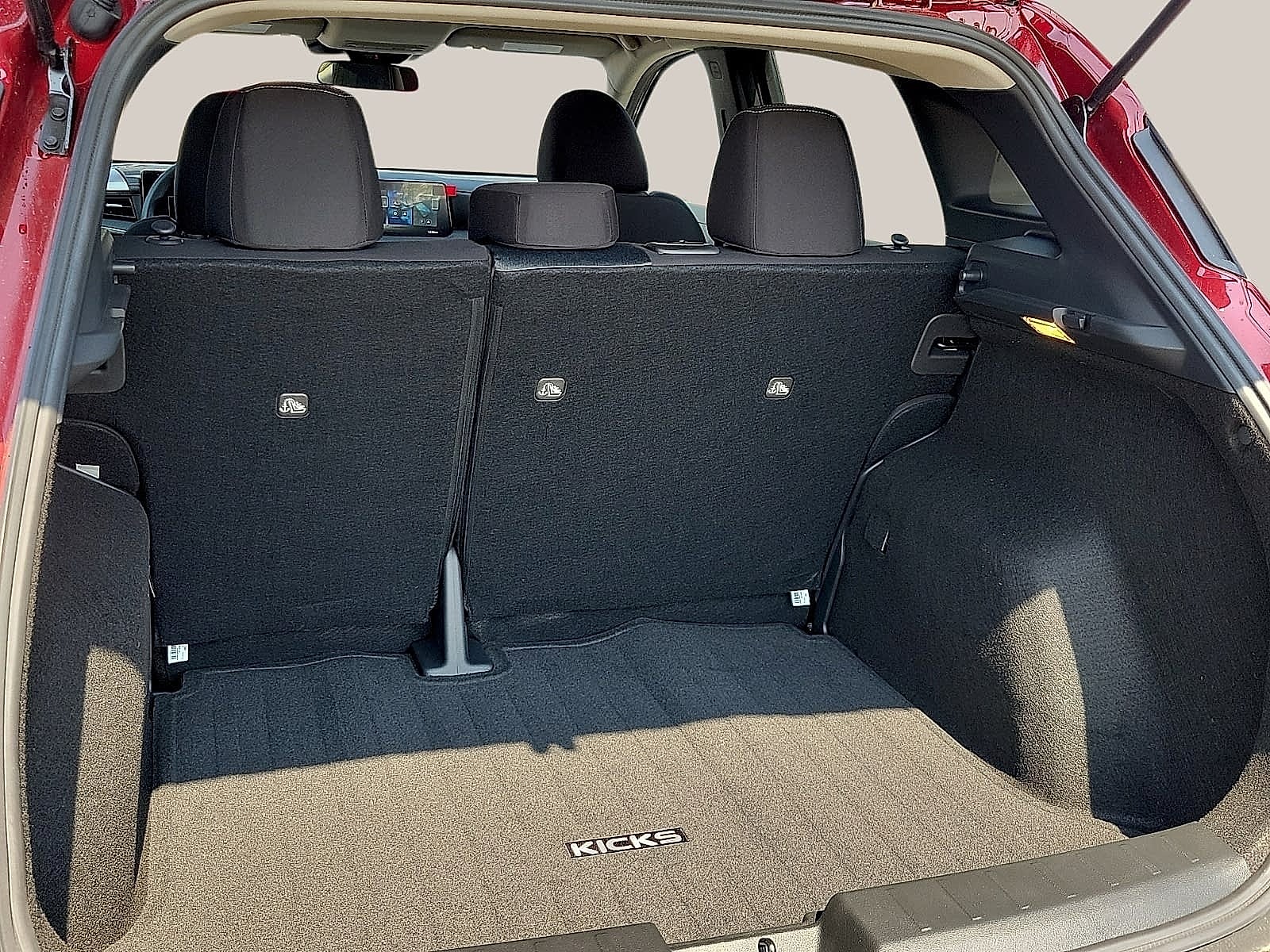 2027 Nissan Kicks SV FWD