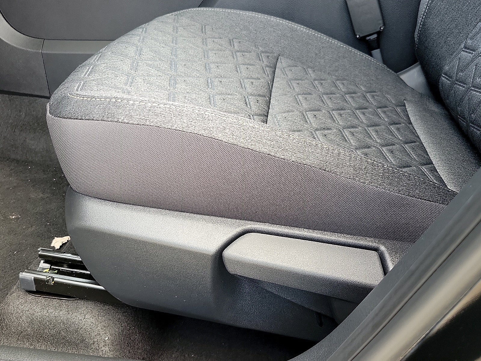 2027 Nissan Kicks SV FWD