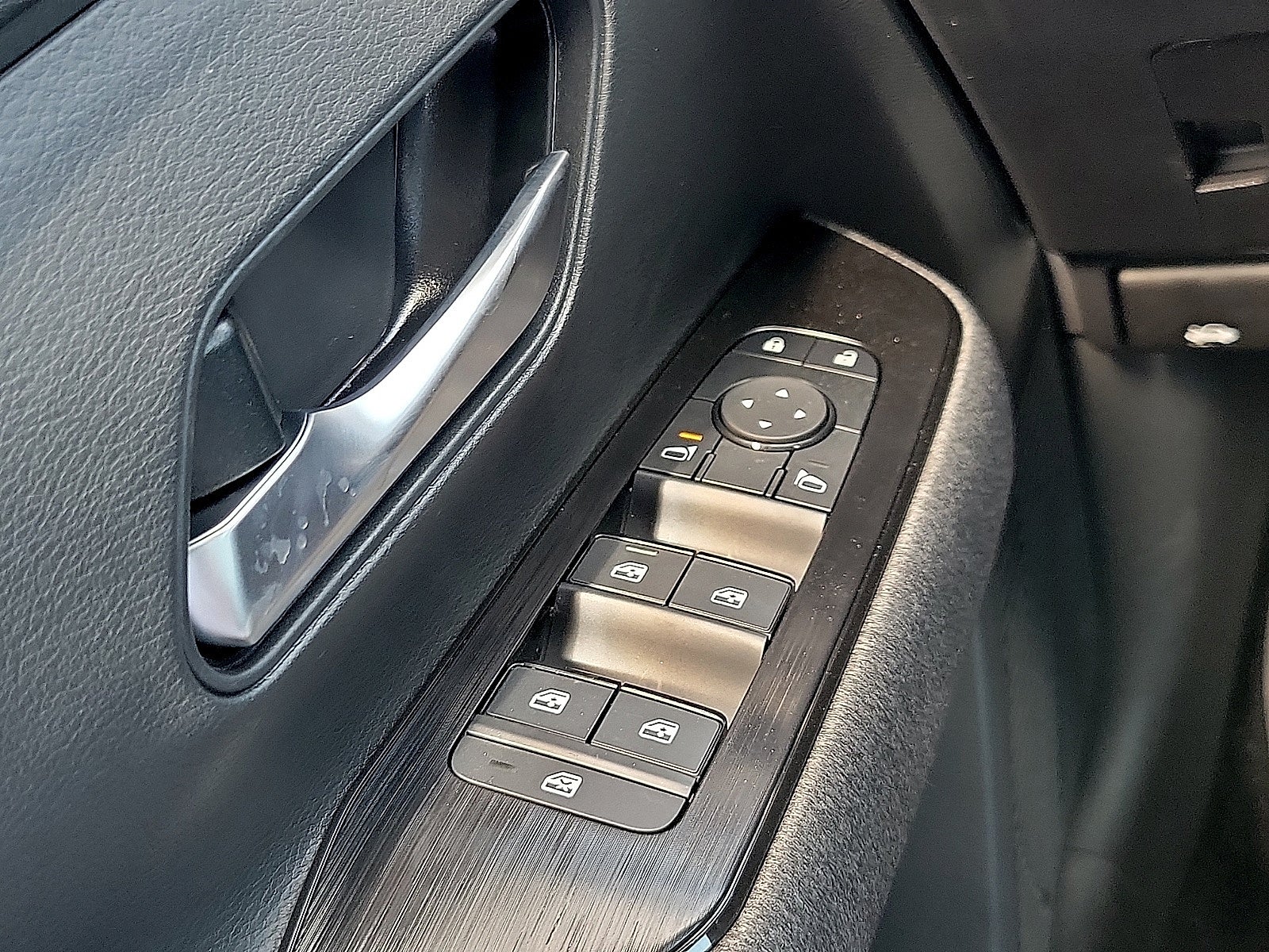 2027 Nissan Kicks SV FWD