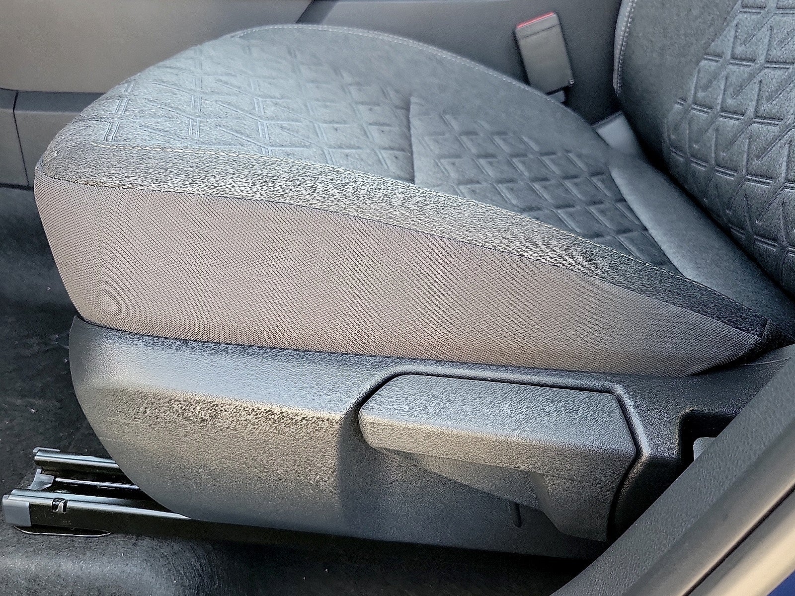 2027 Nissan Kicks SV FWD