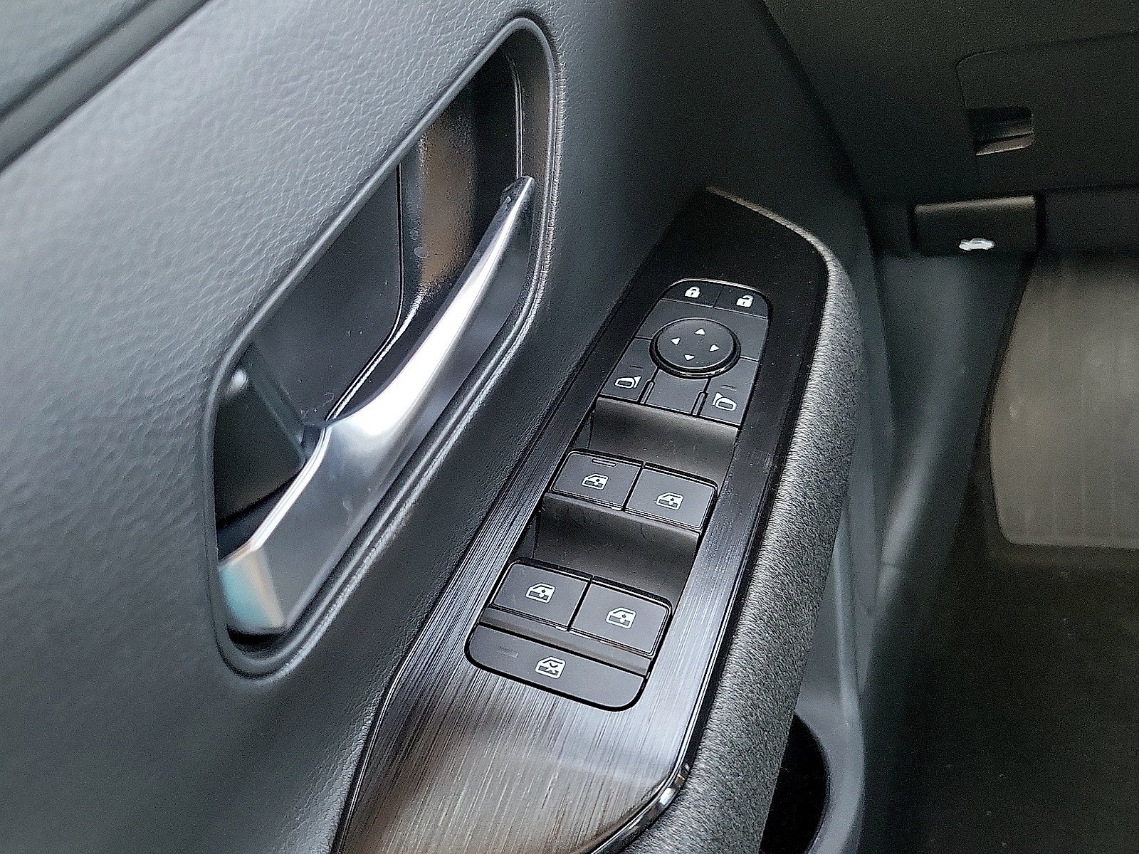 2027 Nissan Kicks SV FWD