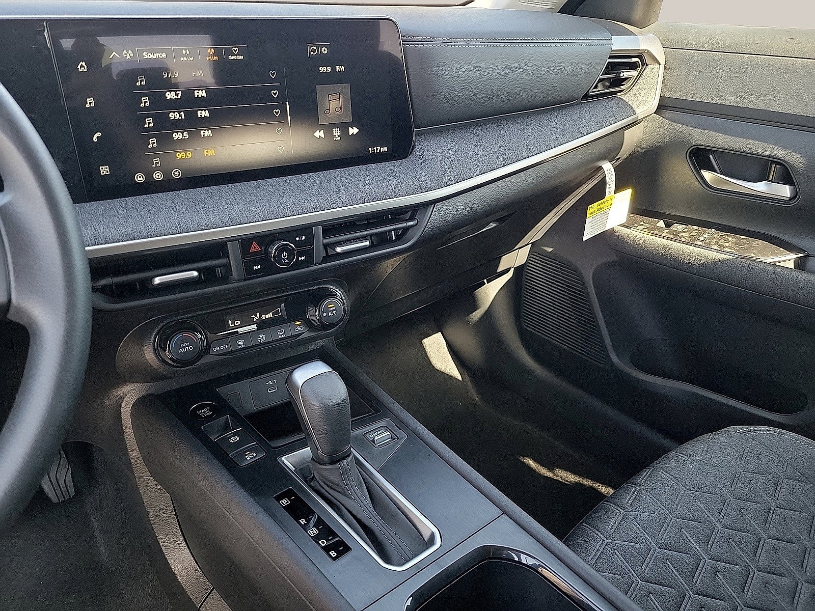 2027 Nissan Kicks SV FWD