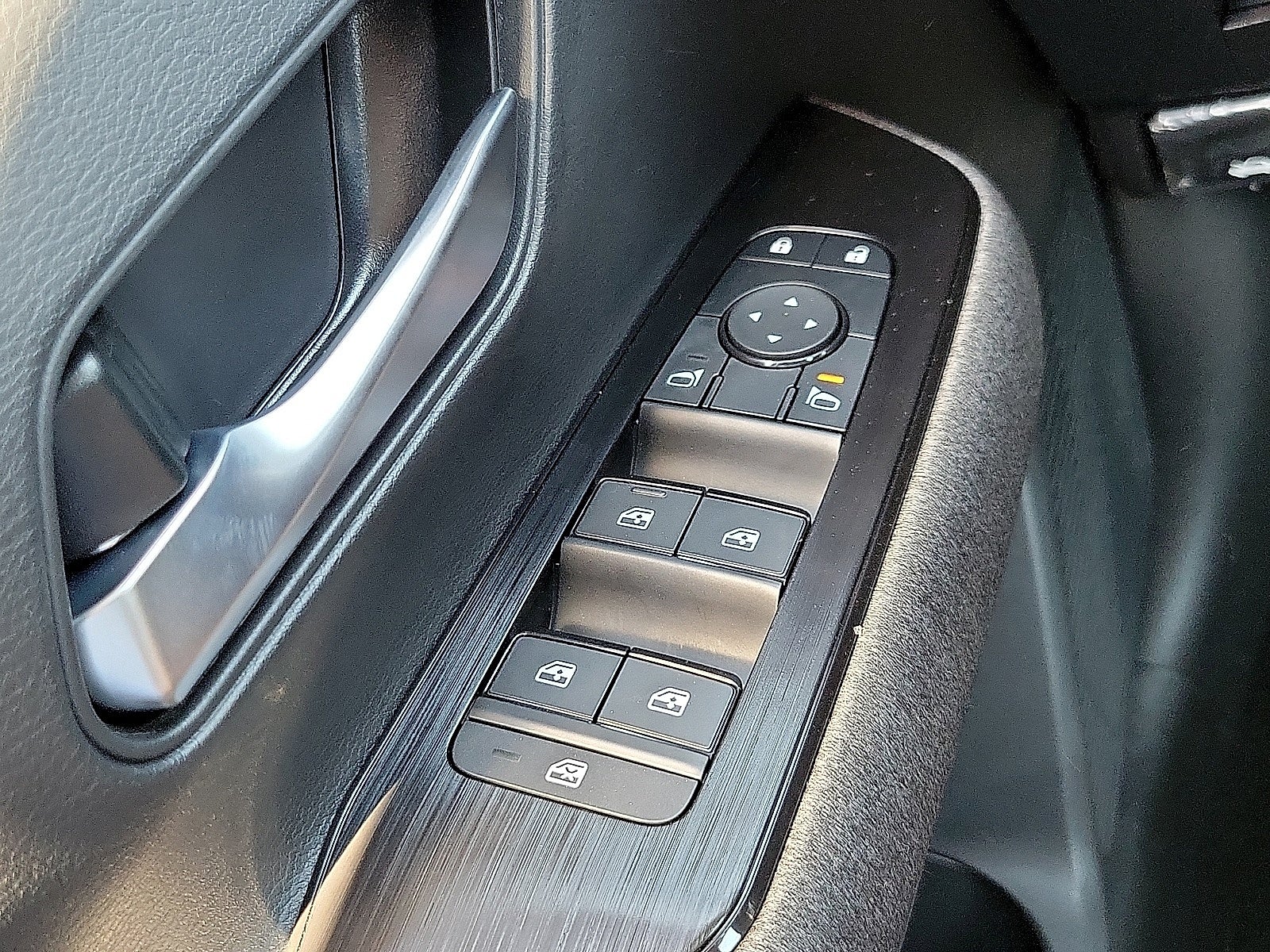 2027 Nissan Kicks SV FWD