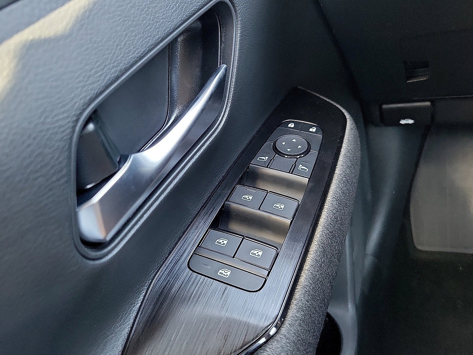 2027 Nissan Kicks SV FWD