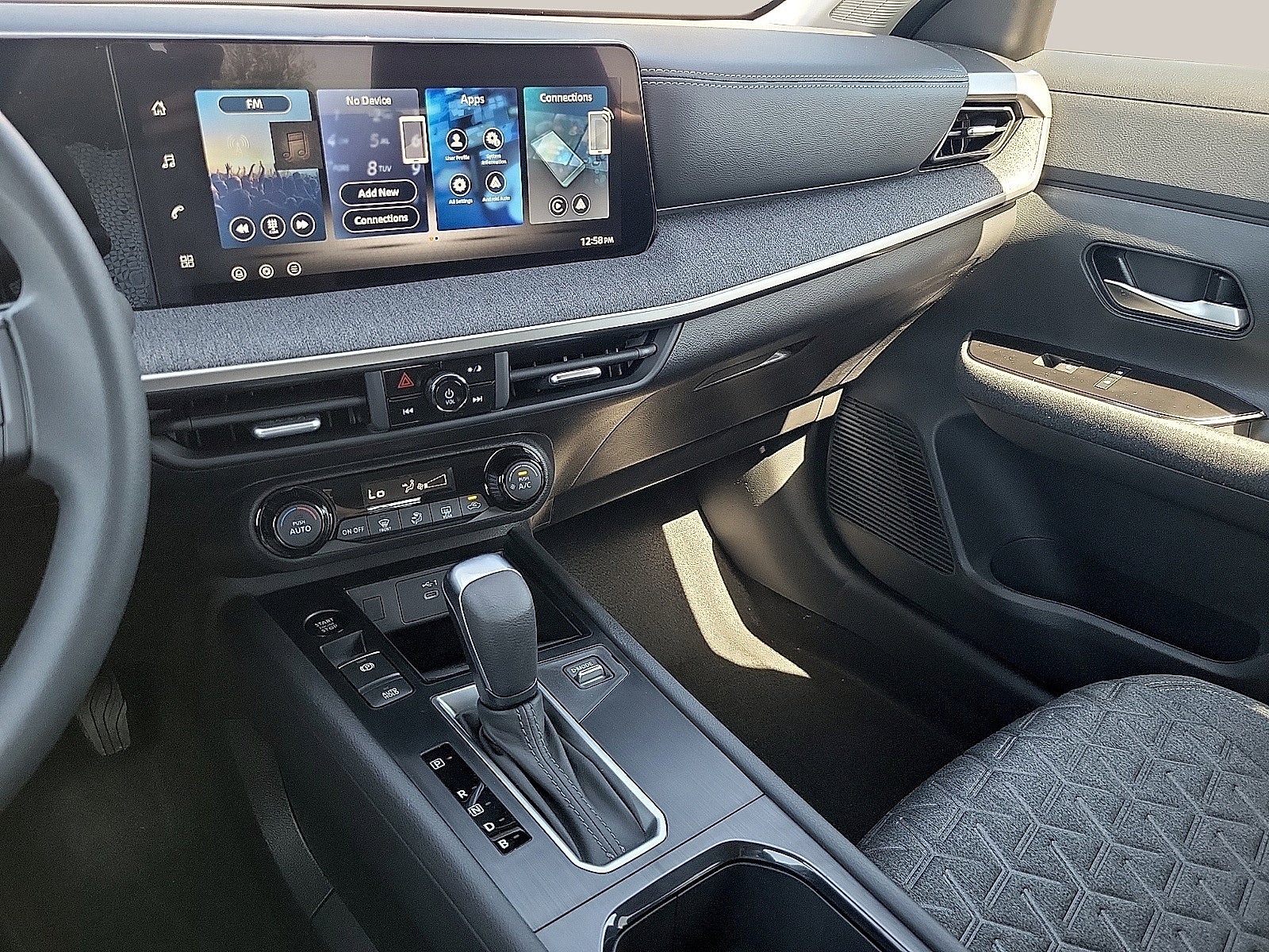 2027 Nissan Kicks SV FWD