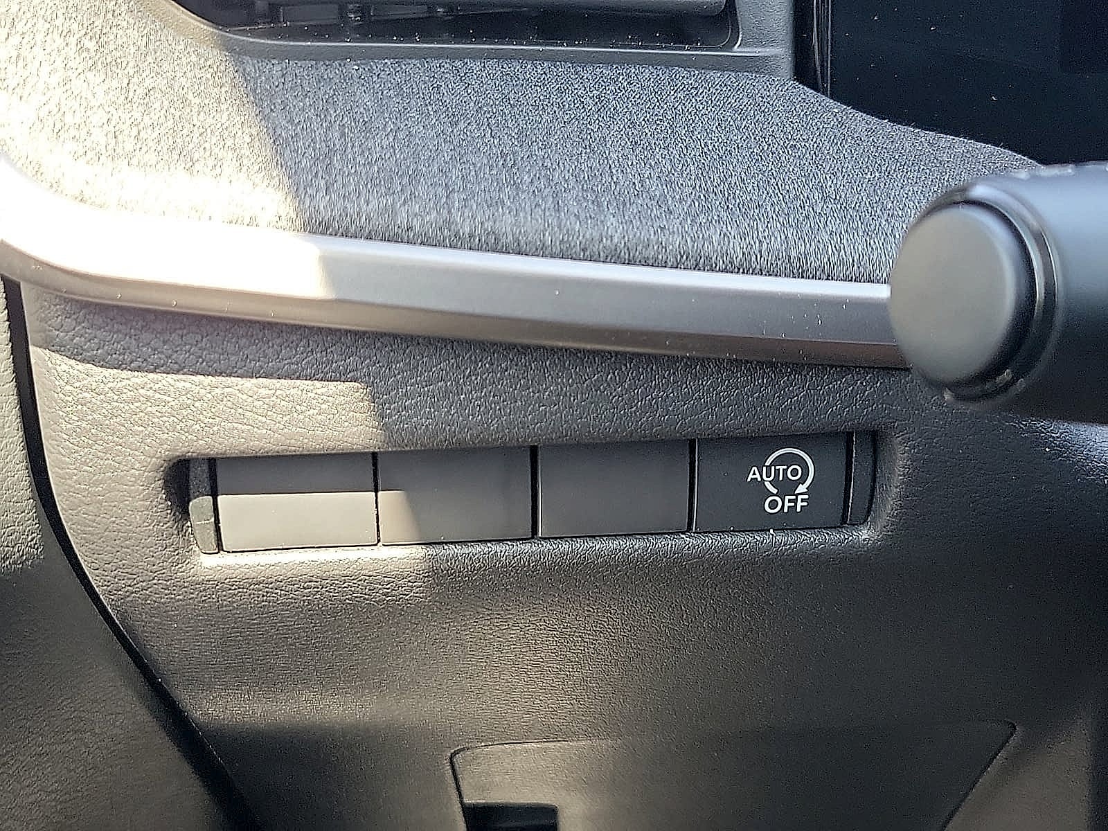 2027 Nissan Kicks SV FWD