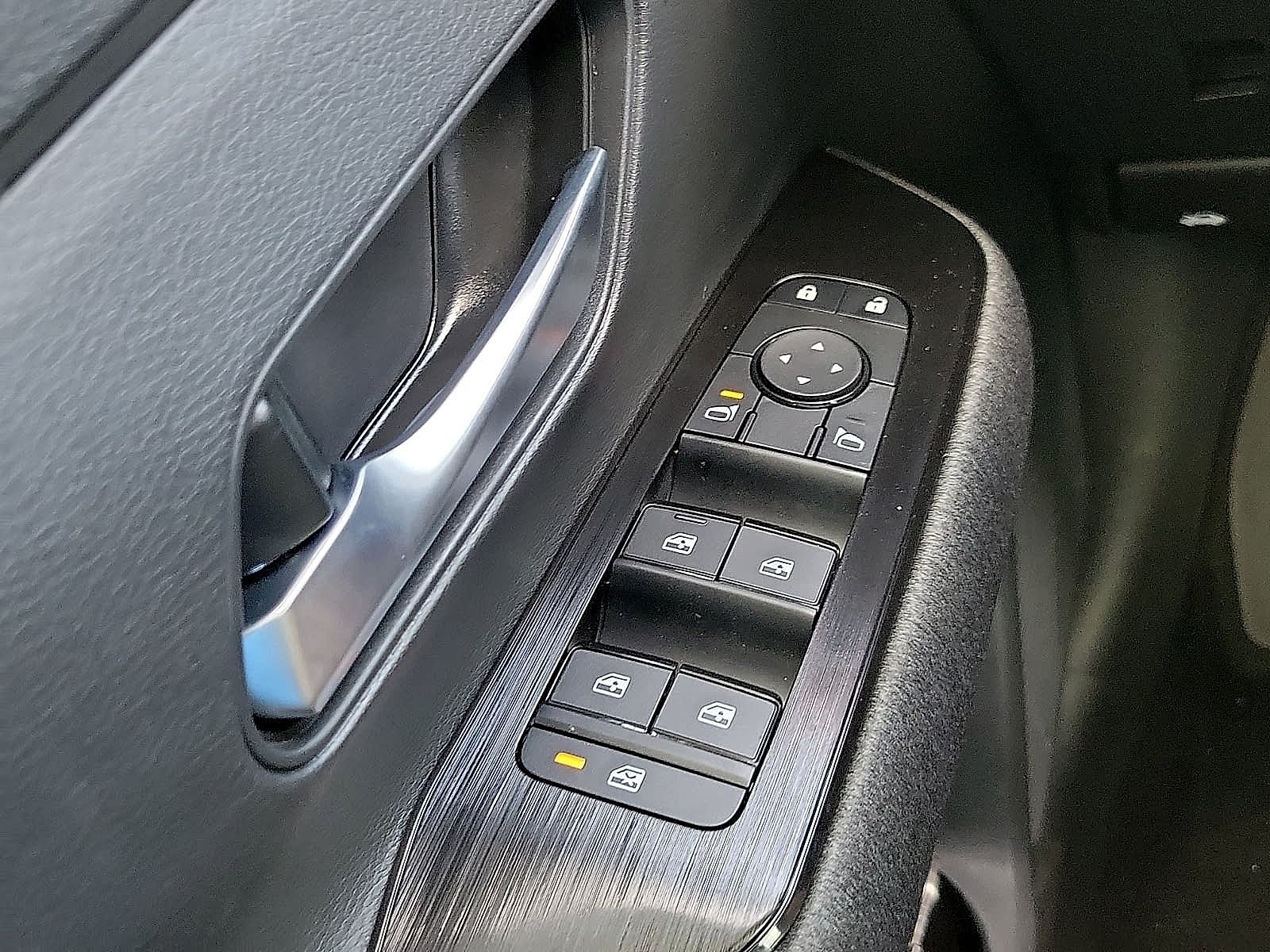 2027 Nissan Kicks SV FWD