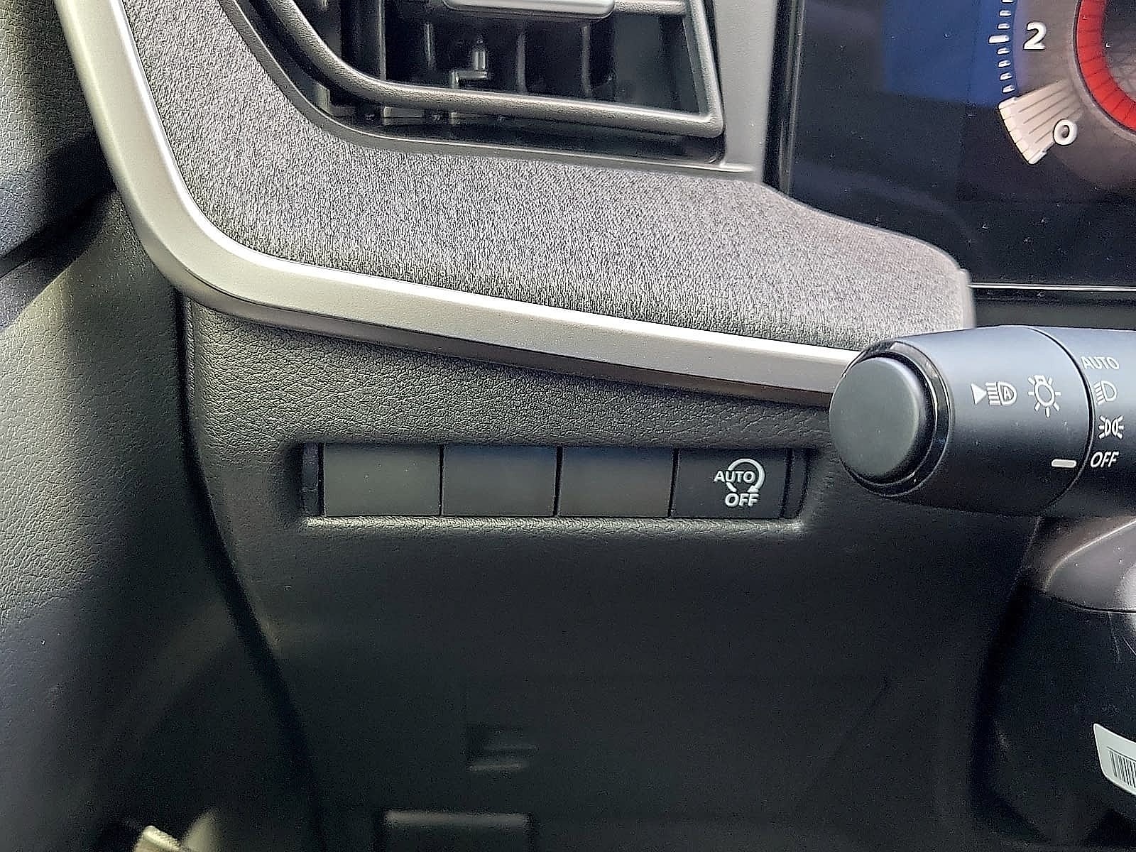 2027 Nissan Kicks SV FWD
