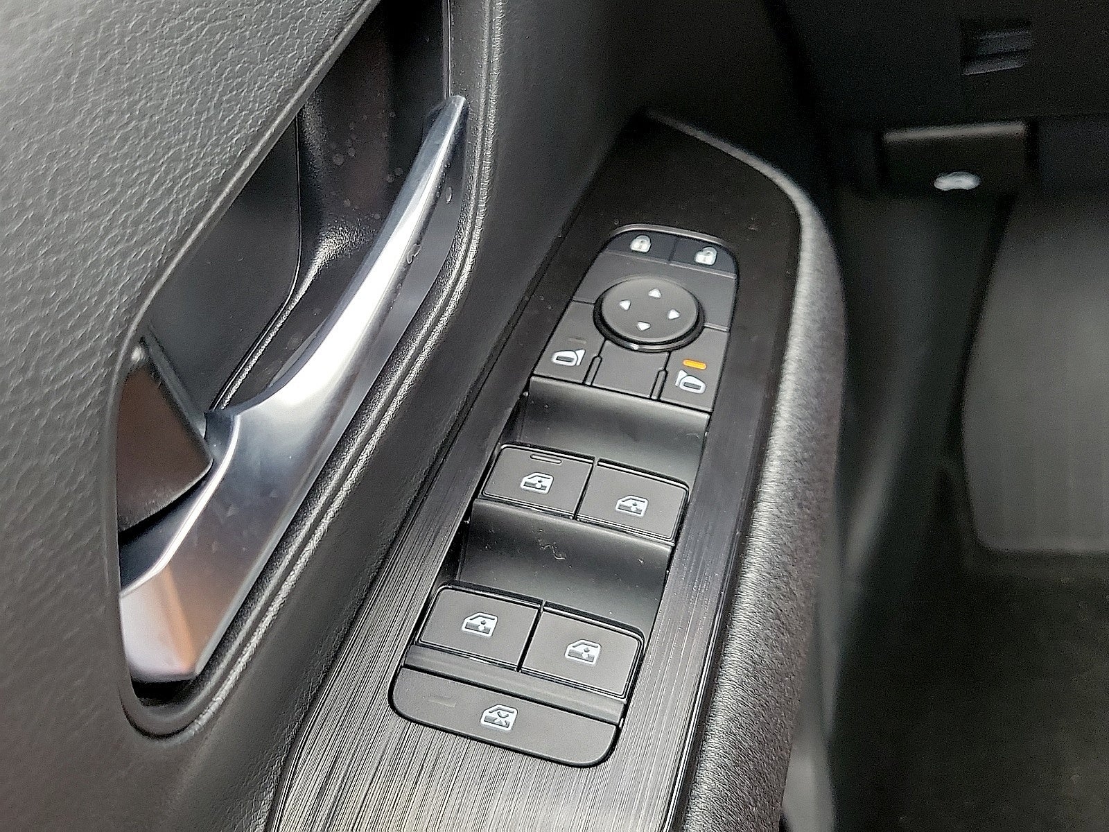 2027 Nissan Kicks SV FWD