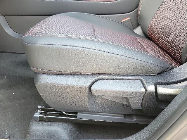 2026 Nissan Kicks SR FWD