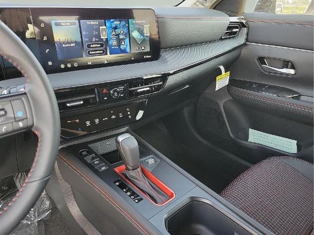 2026 Nissan Kicks SR FWD