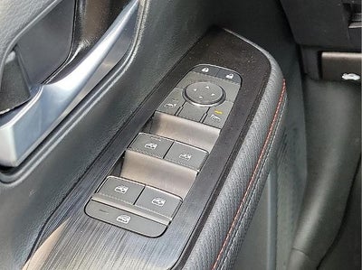 2025 Nissan Kicks SR FWD