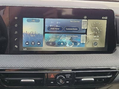 2025 Nissan Kicks SR FWD