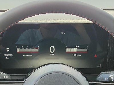 2025 Nissan Kicks SR FWD