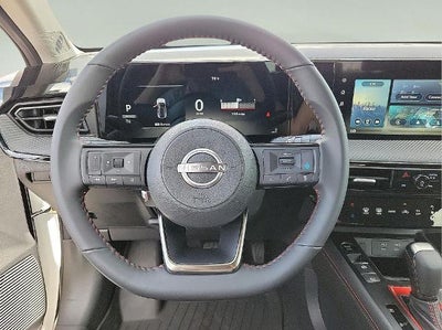 2025 Nissan Kicks SR FWD