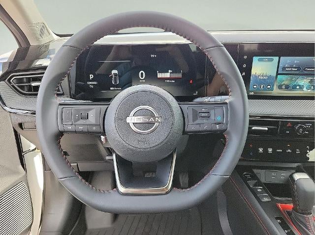 2025 Nissan Kicks SR FWD