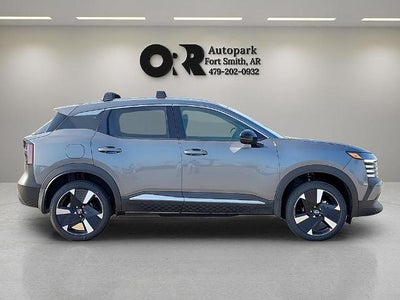 2026 Nissan Kicks SR FWD