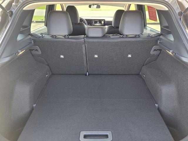 2025 Nissan Kicks SR FWD