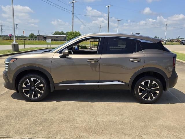 2025 Nissan Kicks SR FWD