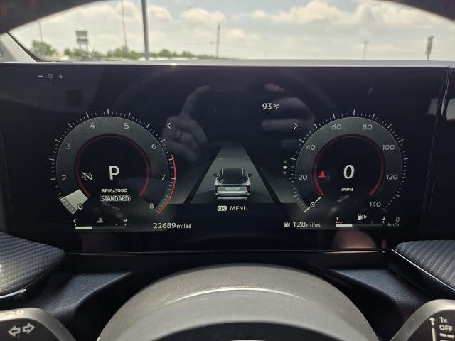 2025 Nissan Kicks SR FWD