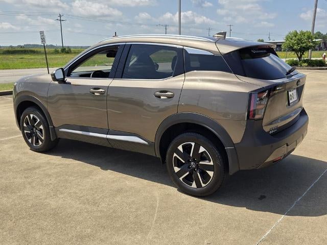 2025 Nissan Kicks SR FWD