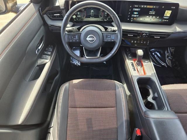 2025 Nissan Kicks SR FWD