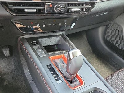 2025 Nissan Kicks SR FWD