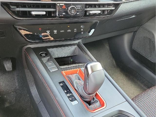 2025 Nissan Kicks SR FWD