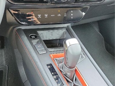 2026 Nissan Kicks SR FWD