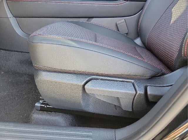 2026 Nissan Kicks SR FWD