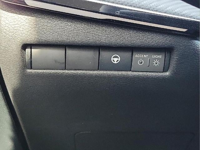 2025 Nissan Kicks SR AWD