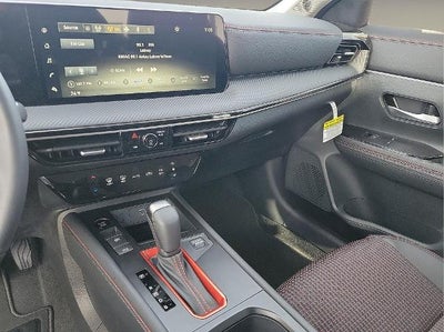2025 Nissan Kicks SR AWD