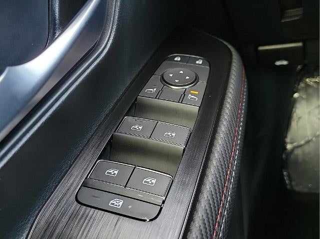 2025 Nissan Kicks SR AWD