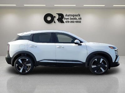 2025 Nissan Kicks SR AWD