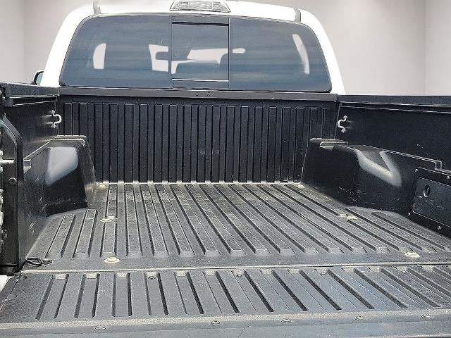 2023 Toyota Tacoma 2WD 2WD SR5 Double Cab 5' Bed V6 AT (GS)