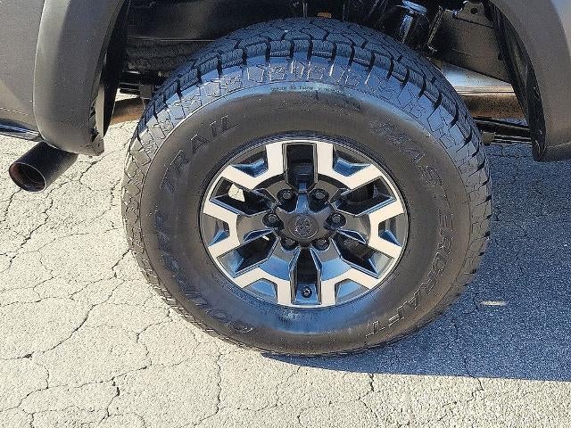 2018 Toyota Tacoma SR Double Cab 5' Bed V6 4x4 AT (GS)