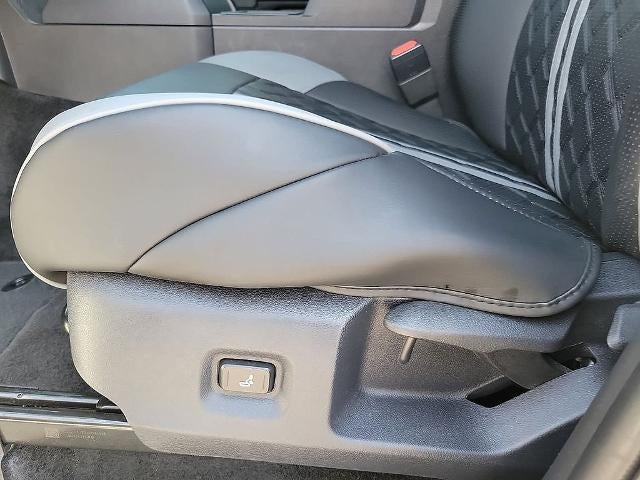 2024 Toyota Tacoma 4WD 4WD SR Double Cab 5' Bed AT (GS)