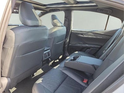 2025 Toyota Camry XSE (Natl)