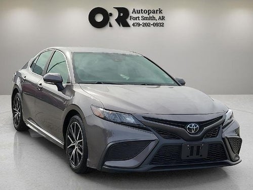 2024 Toyota Camry SE Auto (SE)