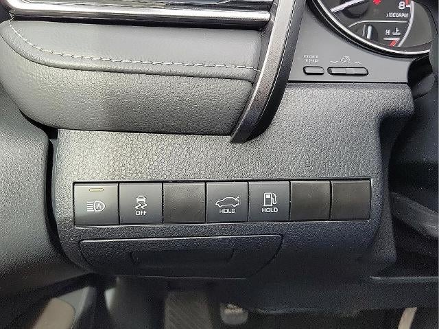 2024 Toyota Camry SE Auto (SE)