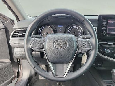 2024 Toyota Camry SE Auto (SE)