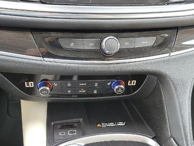 2023 Buick Enclave Essence FWD