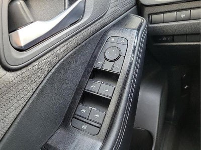 2023 Nissan Rogue FWD SV *Ltd Avail*